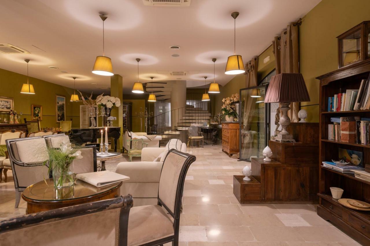 La Locanda Del Carrubo Mattinata Εξωτερικό φωτογραφία
